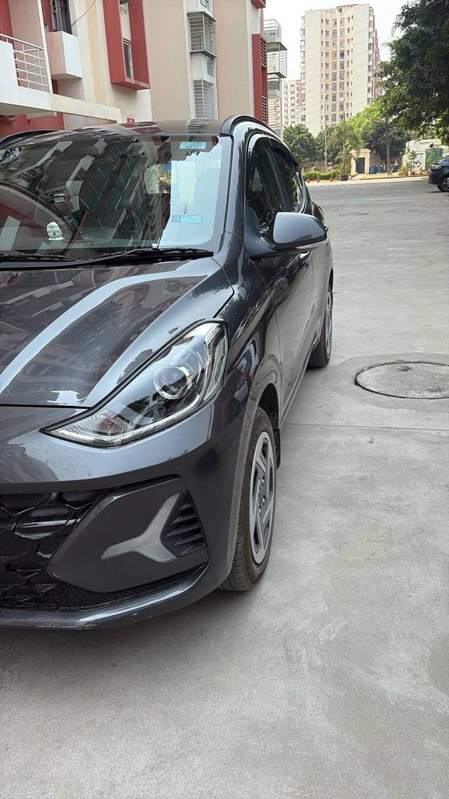 https://images10.gaadi.com/usedcar_image/4531982/original/53e12aa8ccb8b03d098a78cf22adeb31.jpg?imwidth=6402