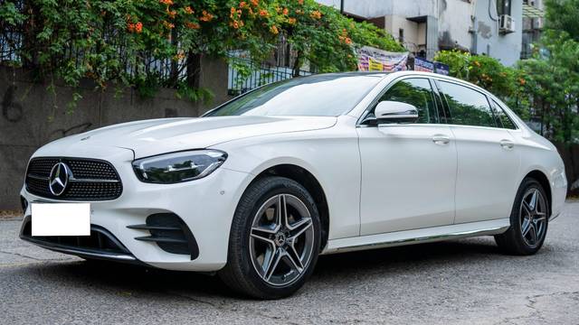 https://images10.gaadi.com/usedcar_image/4531989/original/processed_e4b1dc498cc3a711ff71051a6d6c931b.jpg?imwidth=6402