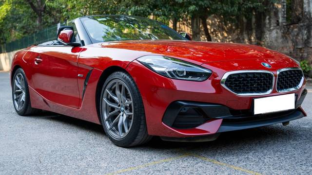 https://images10.gaadi.com/usedcar_image/4531993/original/processed_75f785a2c8adb5a7ab66a40cc2a78256.jpg?imwidth=6400
