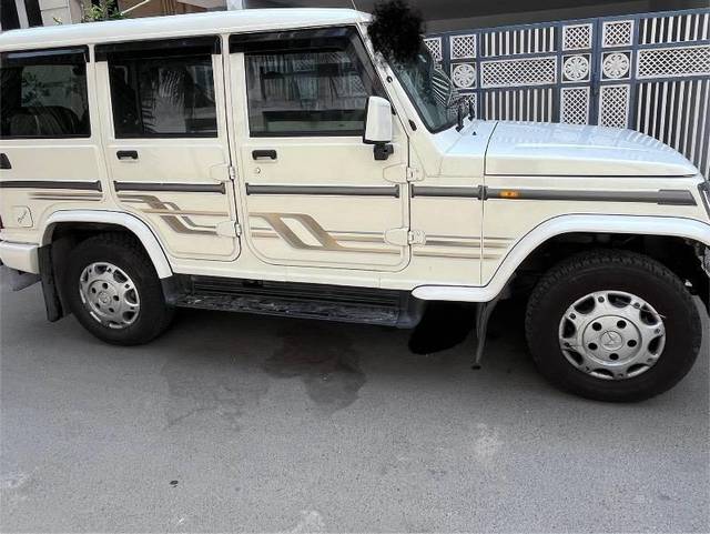 https://images10.gaadi.com/usedcar_image/4532016/original/processed_33f325a7-5b85-4290-b226-6ccd96ec0d51.jpeg?imwidth=6401