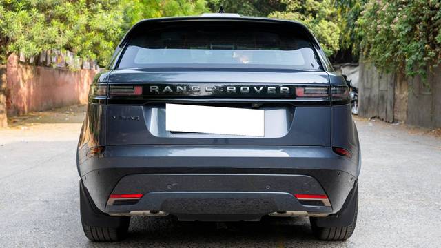 https://images10.gaadi.com/usedcar_image/4532026/original/processed_ac8ce69d4fe529f61db87a27eb543050.jpg?imwidth=6401