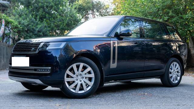 https://images10.gaadi.com/usedcar_image/4532028/original/processed_437f5bd85248800ded122aa2f1f751f0.jpg?imwidth=6400