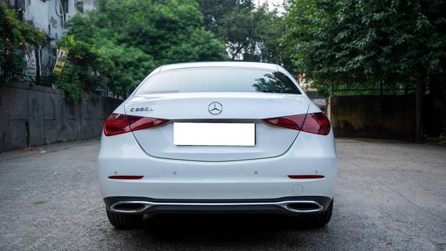 https://images10.gaadi.com/usedcar_image/4532032/original/processed_6513680d062ae29f590f743716b507d0.jpg?imwidth=6401