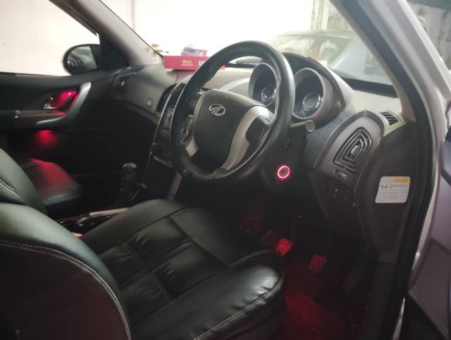 https://images10.gaadi.com/usedcar_image/4532035/original/815b08511d439626efeab686634a42dd.jpg?imwidth=6402