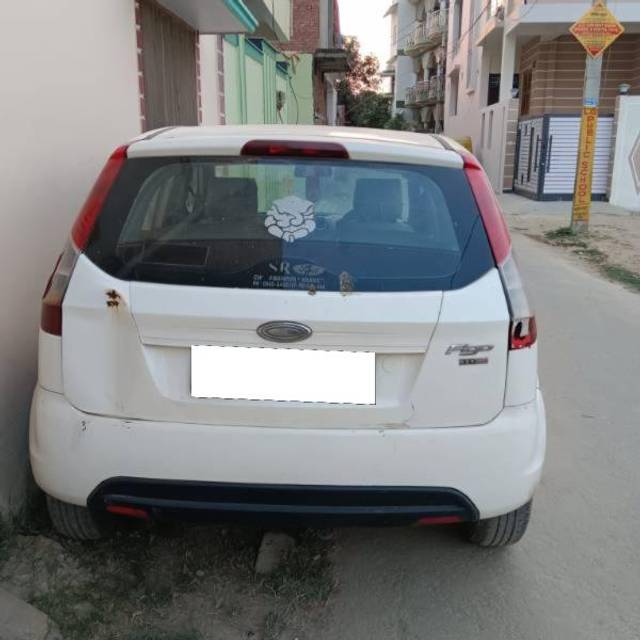 https://images10.gaadi.com/usedcar_image/4532048/original/processed_8e6c0987-0c06-48a6-afab-c63713e25454.jpg?imwidth=6401