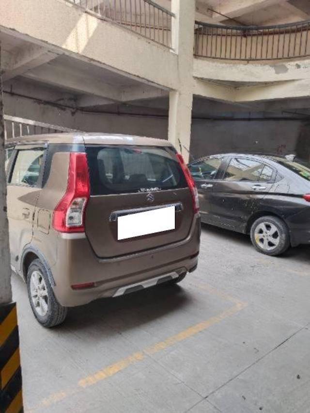 https://images10.gaadi.com/usedcar_image/4532057/original/processed_c16bdbd7-dc15-4911-b969-0bfb3b113211.jpg?imwidth=6402