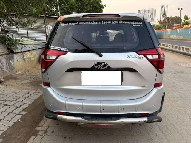 https://images10.gaadi.com/usedcar_image/4532067/original/processed_0e377713-9c30-4bf2-a1d8-c9390679f942.jpg?imwidth=6401