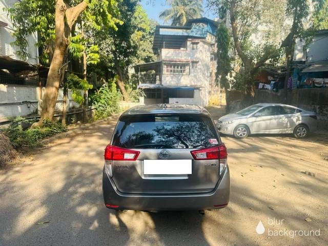 https://images10.gaadi.com/usedcar_image/4532105/original/processed_9cda27e68cec6f65886e5c81d0d31915.jpg?imwidth=6402