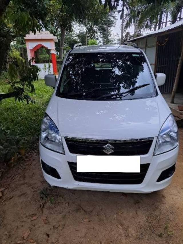 https://images10.gaadi.com/usedcar_image/4532113/original/processed_402b866e-4687-43ff-aea9-784d1e9eabe1.jpg?imwidth=6400