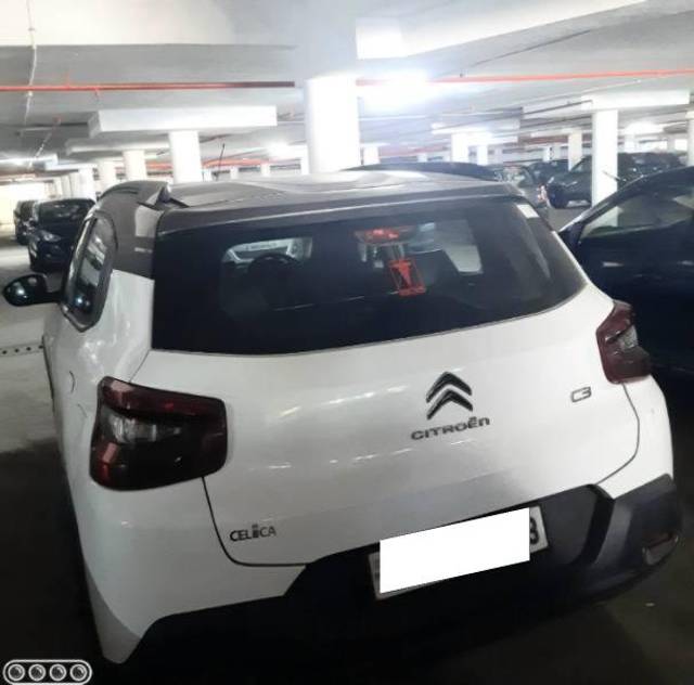 https://images10.gaadi.com/usedcar_image/4532128/original/processed_d6235685-932e-4ec8-8009-aa9b62402c8c.jpg?imwidth=6401