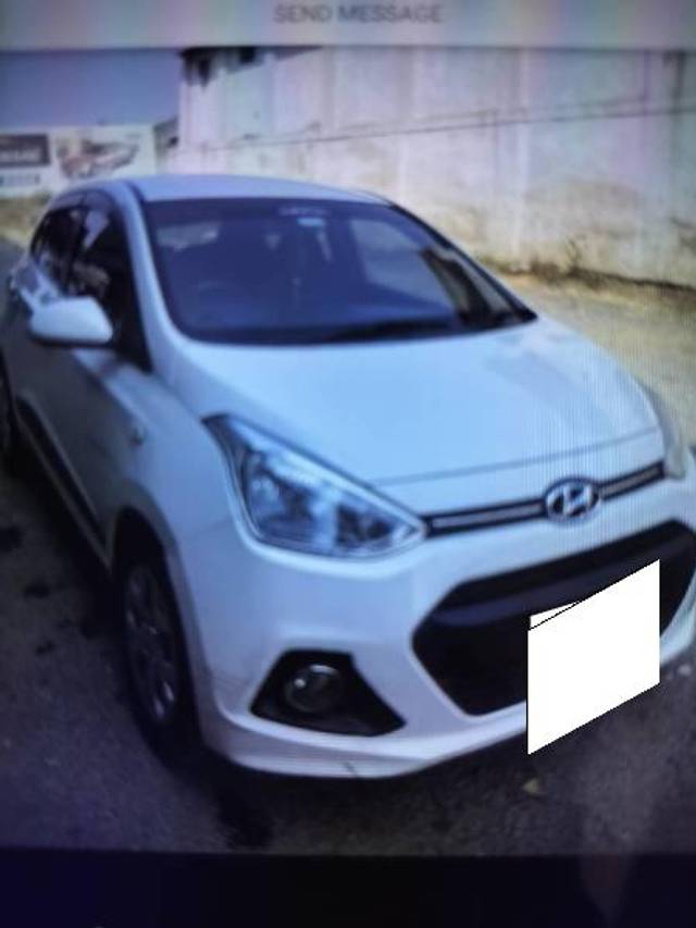 https://images10.gaadi.com/usedcar_image/4532148/original/processed_e1b94653-6be5-462e-8a29-9a3a80dc1e73.jpg?imwidth=6402