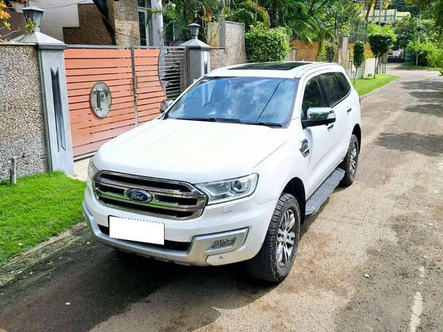 https://images10.gaadi.com/usedcar_image/4532173/original/processed_c179d571a9c58e5af4451552188f91a2.jpg?imwidth=6400