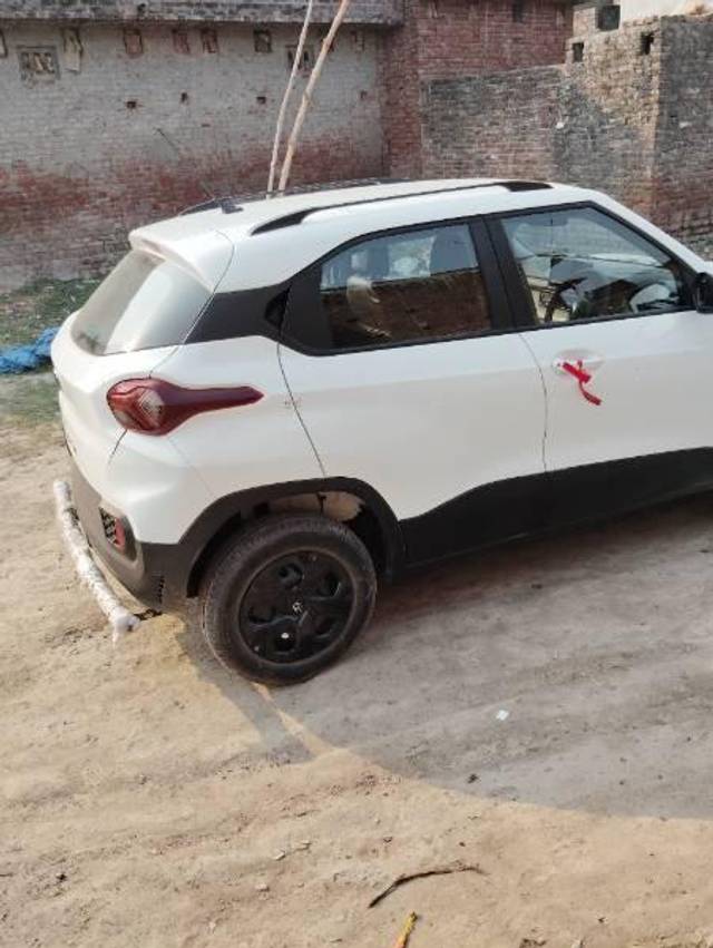 https://images10.gaadi.com/usedcar_image/4532182/original/processed_b1e75c07-786e-4843-8d0b-e2a3095cf5fb.jpg?imwidth=6401