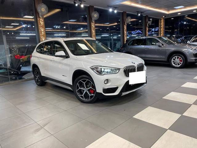 https://images10.gaadi.com/usedcar_image/4532205/original/processed_63c3a4bf827a72899f421edf9308c143.jpg?imwidth=6400