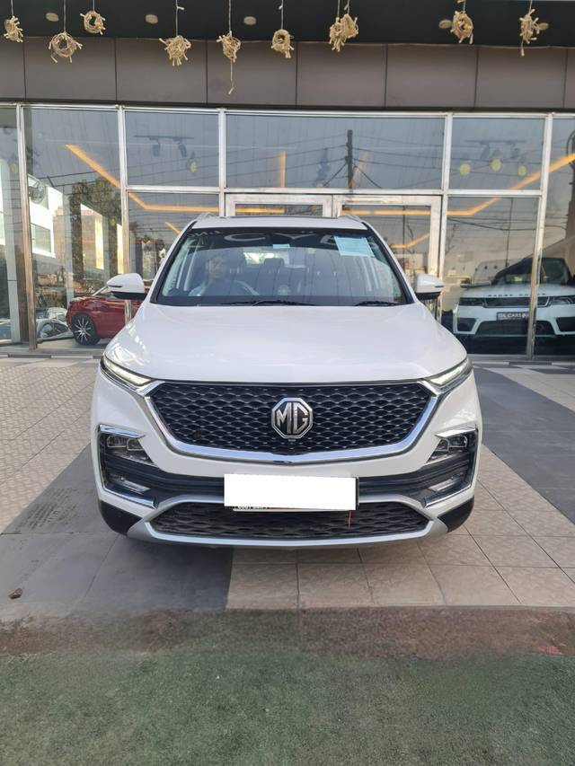 https://images10.gaadi.com/usedcar_image/4532230/original/processed_9c2136b4d00b4da16e964f004a4b9e9c.jpg?imwidth=6402