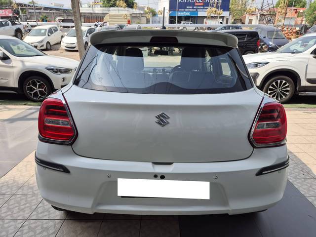 https://images10.gaadi.com/usedcar_image/4532235/original/processed_03e130b92f229688fceaae4e4e3b2b0e.jpg?imwidth=6402