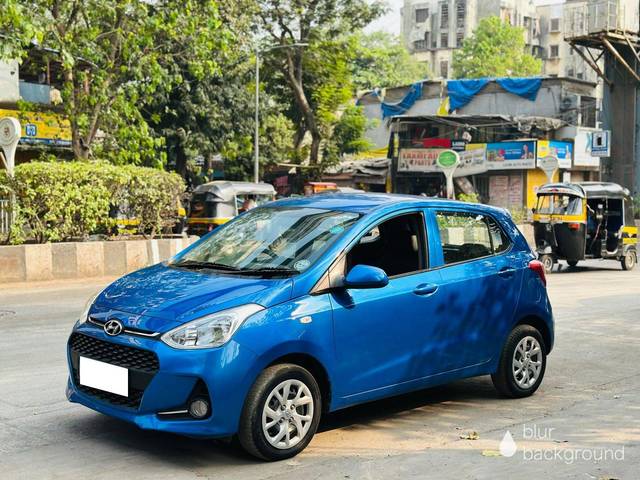 https://images10.gaadi.com/usedcar_image/4532239/original/processed_56fb063d2620623c4a49da407999498b.jpg?imwidth=6400