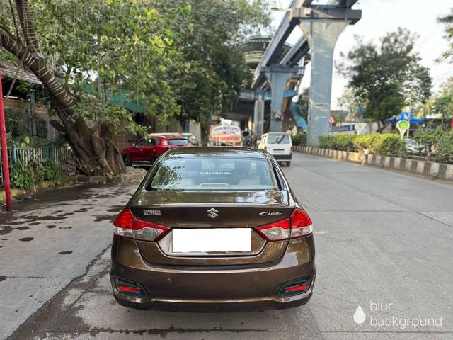 https://images10.gaadi.com/usedcar_image/4532241/original/processed_a98f5a5271107ad48c0a9e5a0ccc8d9f.jpg?imwidth=6401