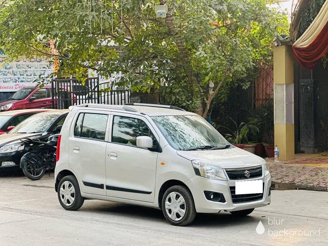 https://images10.gaadi.com/usedcar_image/4532242/original/processed_8734175196ff4b0273d5337892fbfa1c.jpg?imwidth=6400