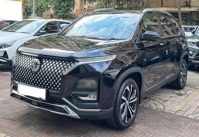 https://images10.gaadi.com/usedcar_image/4532254/original/processed_0e9ae156faa2b3f5ab78d71a47438644.jpg?imwidth=6402