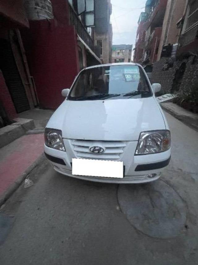 https://images10.gaadi.com/usedcar_image/4532318/original/processed_b2921609-2d52-4680-bd22-3411d3f73aee.jpeg?imwidth=6402