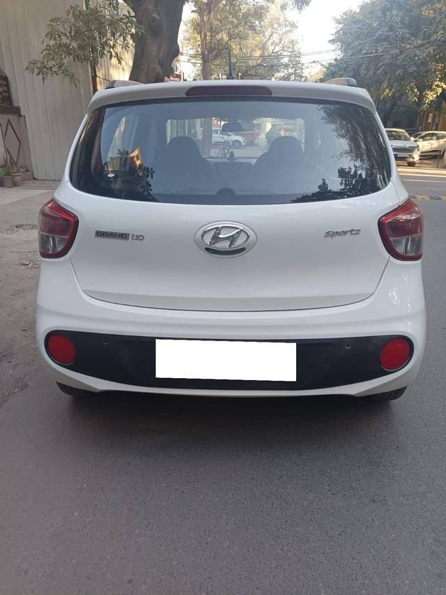 https://images10.gaadi.com/usedcar_image/4532330/original/processed_4cd65d49b29903511642377cd474ac71.jpg?imwidth=6401
