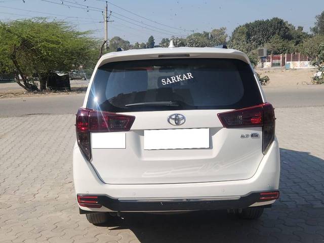 https://images10.gaadi.com/usedcar_image/4532331/original/processed_d7d0f03d220b8e800c79cb5d7122c3b6.jpg?imwidth=6402