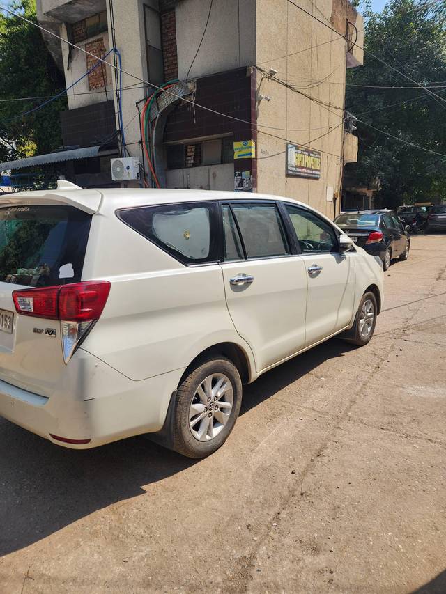 https://images10.gaadi.com/usedcar_image/4532341/original/processed_e7884d4a5dc54c519ad382ea21d0abaa.jpg?imwidth=6401