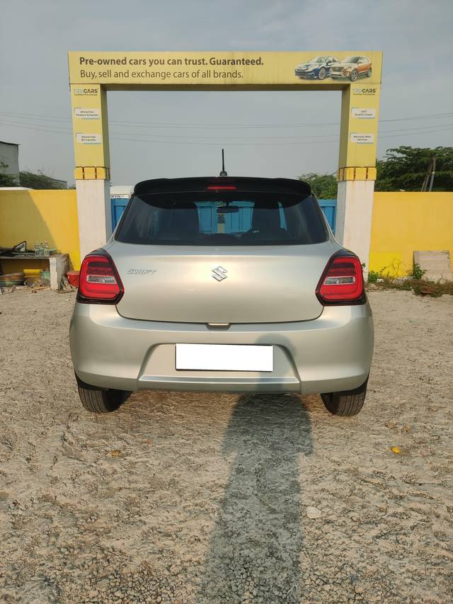 https://images10.gaadi.com/usedcar_image/4532348/original/processed_fe6599eb8e76b0b1a336296b047ae716.jpg?imwidth=6402