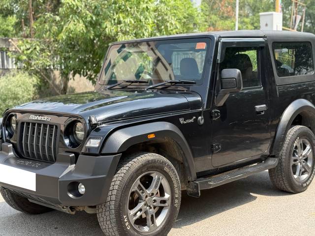 https://images10.gaadi.com/usedcar_image/4532352/original/processed_6a23d95c-d679-4d15-aa8c-2e981363d514.jpg?imwidth=6402