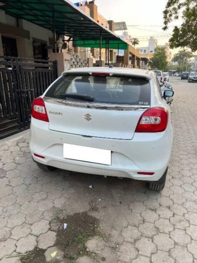 https://images10.gaadi.com/usedcar_image/4532389/original/processed_6192221e-026b-4c82-8104-0e4b934c64a3.jpeg?imwidth=6401