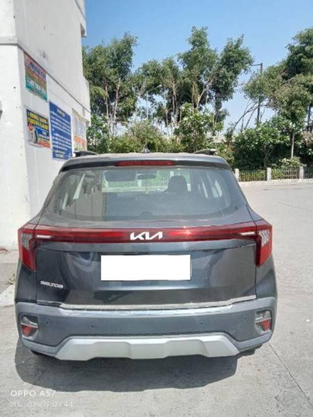 https://images10.gaadi.com/usedcar_image/4532411/original/processed_507d8129-f746-4a76-8cc3-e599775a5422.jpg?imwidth=6400