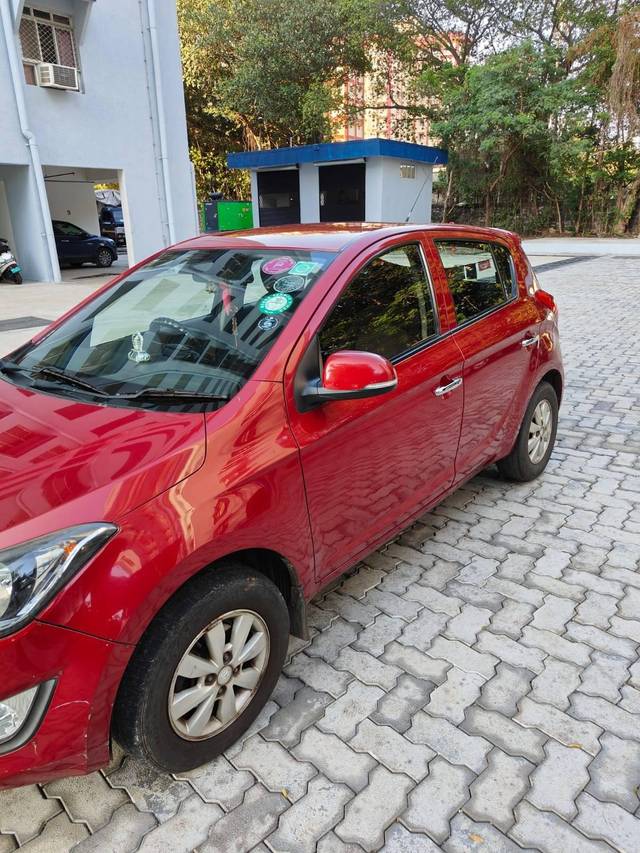 https://images10.gaadi.com/usedcar_image/4532414/original/processed_3256c241-de0c-4a77-bcee-8d294264bfcb.jpg?imwidth=6401