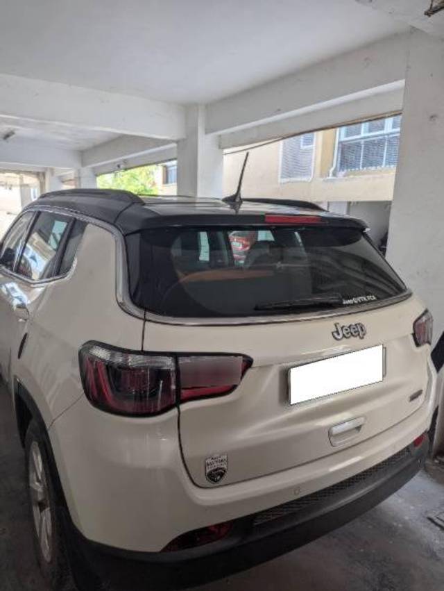 https://images10.gaadi.com/usedcar_image/4532425/original/processed_ab4b3c60-9951-4c0c-90f4-4e09acb39af4.jpg?imwidth=6402