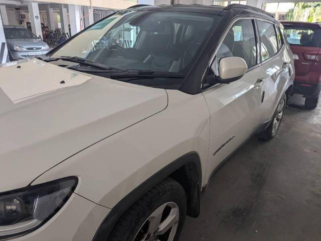 https://images10.gaadi.com/usedcar_image/4532425/original/processed_cd6ed11a-f82a-4605-ac71-11051e91a1f3.jpg?imwidth=6400