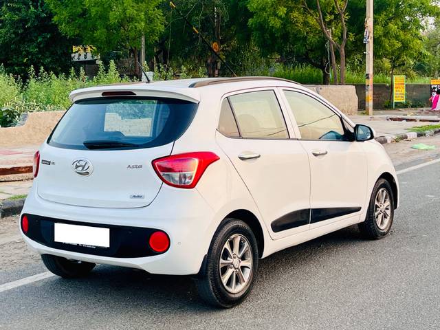 https://images10.gaadi.com/usedcar_image/4532477/original/processed_646a97b15da6ae005c77816d609da65a.jpg?imwidth=6401