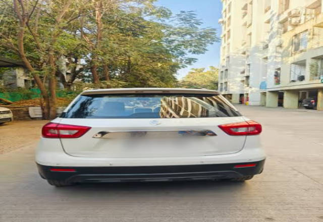 https://images10.gaadi.com/usedcar_image/4532486/original/1b02458b-a460-46cd-b1c4-43a1ad9f9467.?imwidth=6401