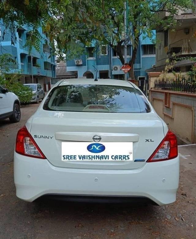 https://images10.gaadi.com/usedcar_image/4532496/original/processed_ada228a61e914c8ac2312d5969f2ce53.jpeg?imwidth=6402