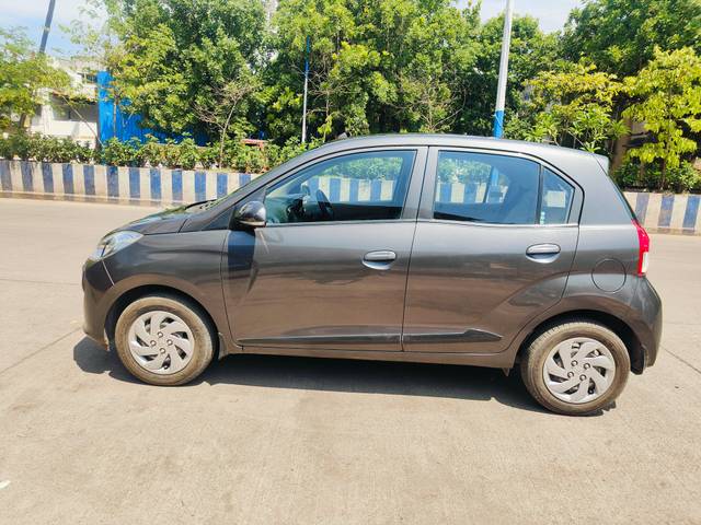 https://images10.gaadi.com/usedcar_image/4532504/original/4570249747e4ea24dcc63d47bc0a83d7.jpg?imwidth=6402
