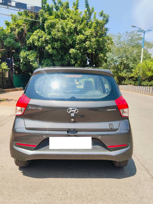 https://images10.gaadi.com/usedcar_image/4532504/original/processed_6ec3352471f99e69021cfc30f6c95045.jpg?imwidth=6401