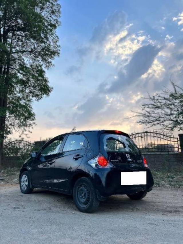 https://images10.gaadi.com/usedcar_image/4532505/original/processed_5f70dd56-1009-43ab-b8e8-3f1fead66132.jpg?imwidth=6401