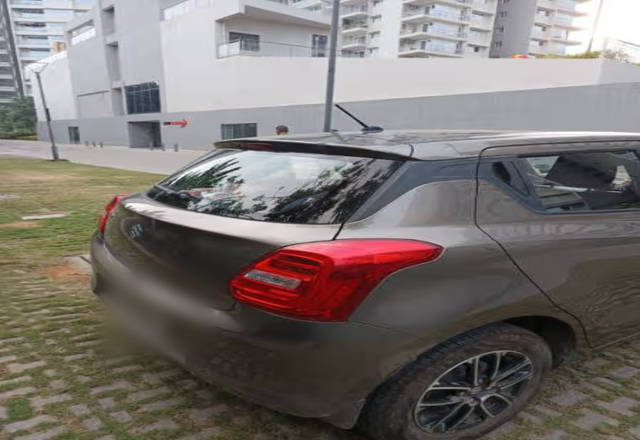 https://images10.gaadi.com/usedcar_image/4532525/original/10f23a8e-162e-4126-88e3-649c911ea16e.?imwidth=6401