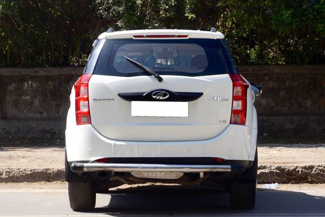 https://images10.gaadi.com/usedcar_image/4532536/original/processed_6a1fb3d6b755e6acd046931628ca19a0.JPG?imwidth=6402
