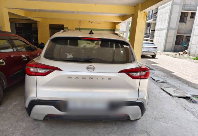 https://images10.gaadi.com/usedcar_image/4532542/original/a0856f99-13d1-4395-8f86-2e57058007f0.?imwidth=6400