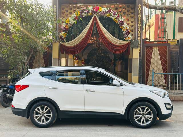 https://images10.gaadi.com/usedcar_image/4532546/original/407a00c45c63e16ec6d7bc7e67283f1e.jpg?imwidth=6401