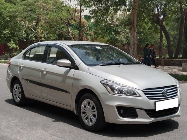 https://images10.gaadi.com/usedcar_image/4532555/original/processed_350548086f56ac7f8e26cb87d0369c85.jpg?imwidth=6400