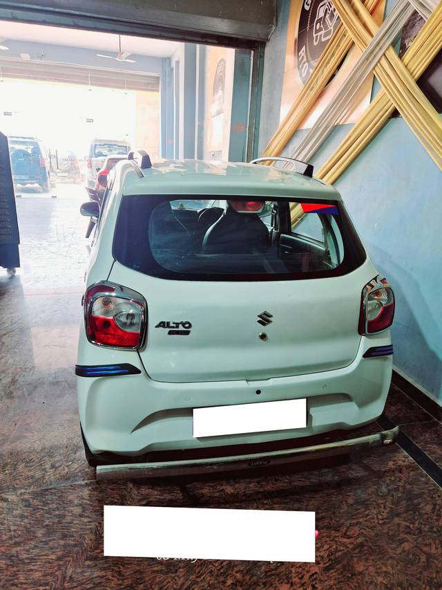 https://images10.gaadi.com/usedcar_image/4532587/original/processed_2186a46d-0821-42e9-8150-320704d0e654.jpg?imwidth=6401