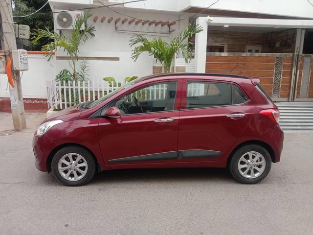 https://images10.gaadi.com/usedcar_image/4532589/original/processed_2cbf4c9d8d1ab95e0d925fb128307365.jpg?imwidth=6402