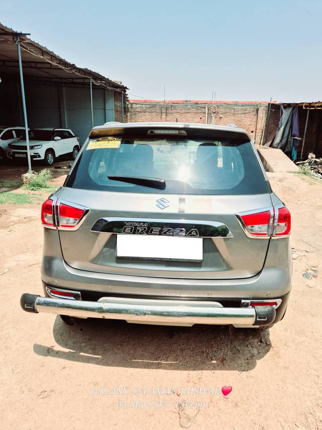 https://images10.gaadi.com/usedcar_image/4532592/original/processed_4e1599d9-78d1-4d09-b46e-9059c7ef9c45.jpg?imwidth=6401