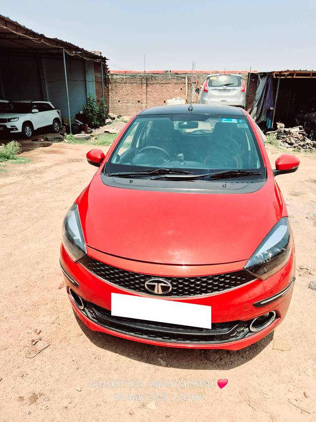 https://images10.gaadi.com/usedcar_image/4532597/original/processed_53dc0e42-ffb2-45d8-aa74-66fcaa19f0cd.jpg?imwidth=6402